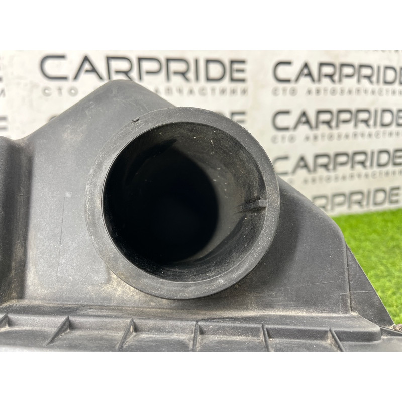 Корпус воздушного фильтра (впускная система) BMW 5-series E34 13712242304