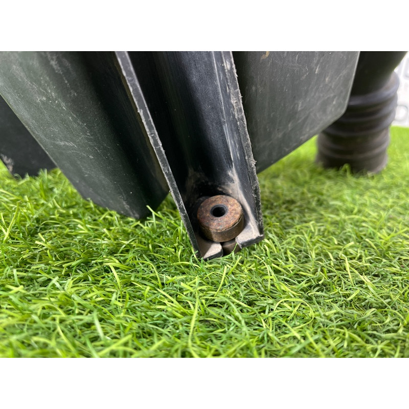 Корпус воздушного фильтра (впускная система) Land Rover Freelander L314 1.8B