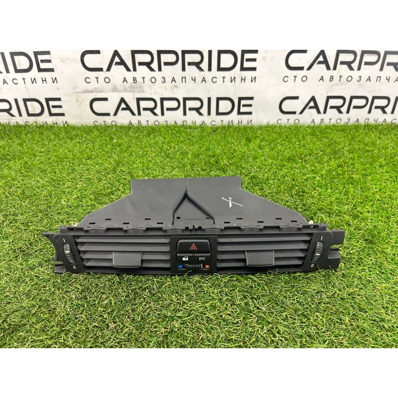 Центральний дефлектор салону (салон) BMW 3-series E93 2008 3.0 N54 64229130463