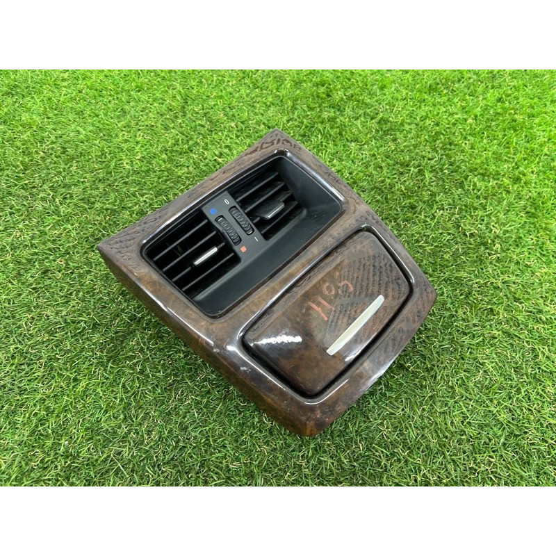 Декоративная накладка центральной консоли (салон) BMW 3-series E93 2008 3.0 N54 51166960678