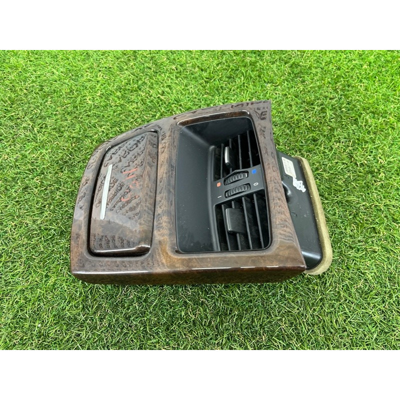 Декоративная накладка центральной консоли (салон) BMW 3-series E93 2008 3.0 N54 51166960678