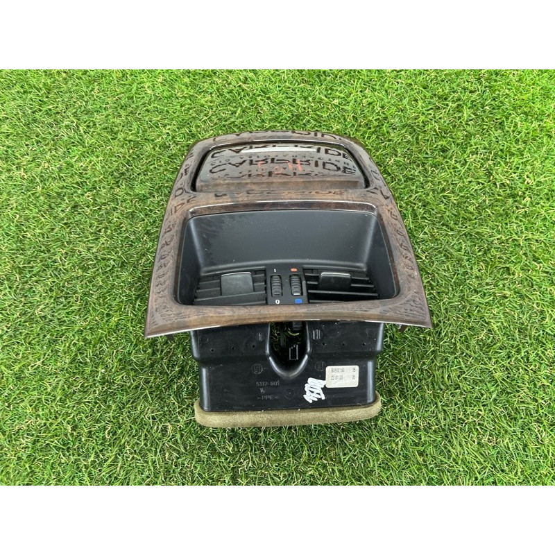 Декоративная накладка центральной консоли (салон) BMW 3-series E93 2008 3.0 N54 51166960678