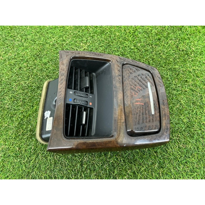 Декоративная накладка центральной консоли (салон) BMW 3-series E93 2008 3.0 N54 51166960678