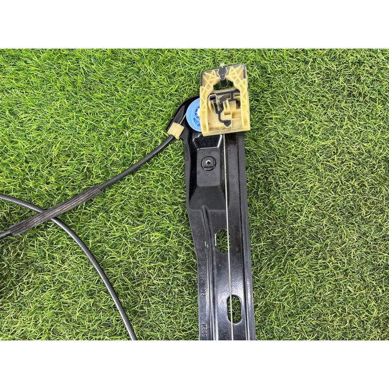 Механизм стеклоподъемника с мотором (кузов и элементы) Opel Insignia A 2010 2.0 DTH 965872102