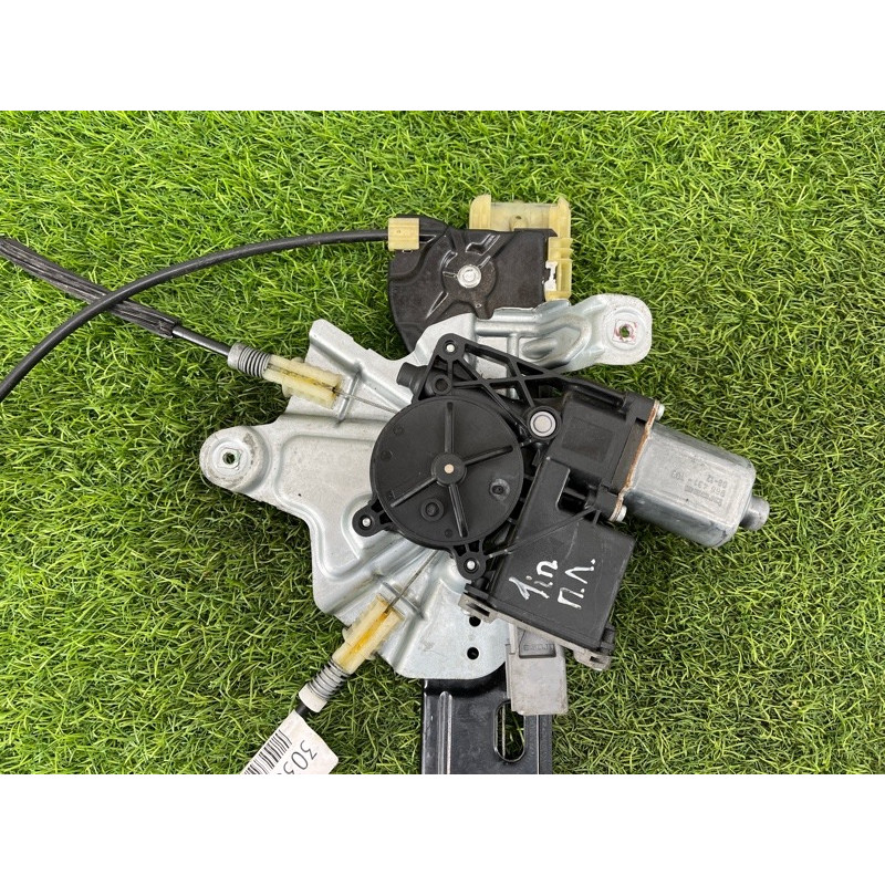 Механизм стеклоподъемника с мотором (кузов и элементы) Opel Insignia A 2010 2.0 DTH 965872102