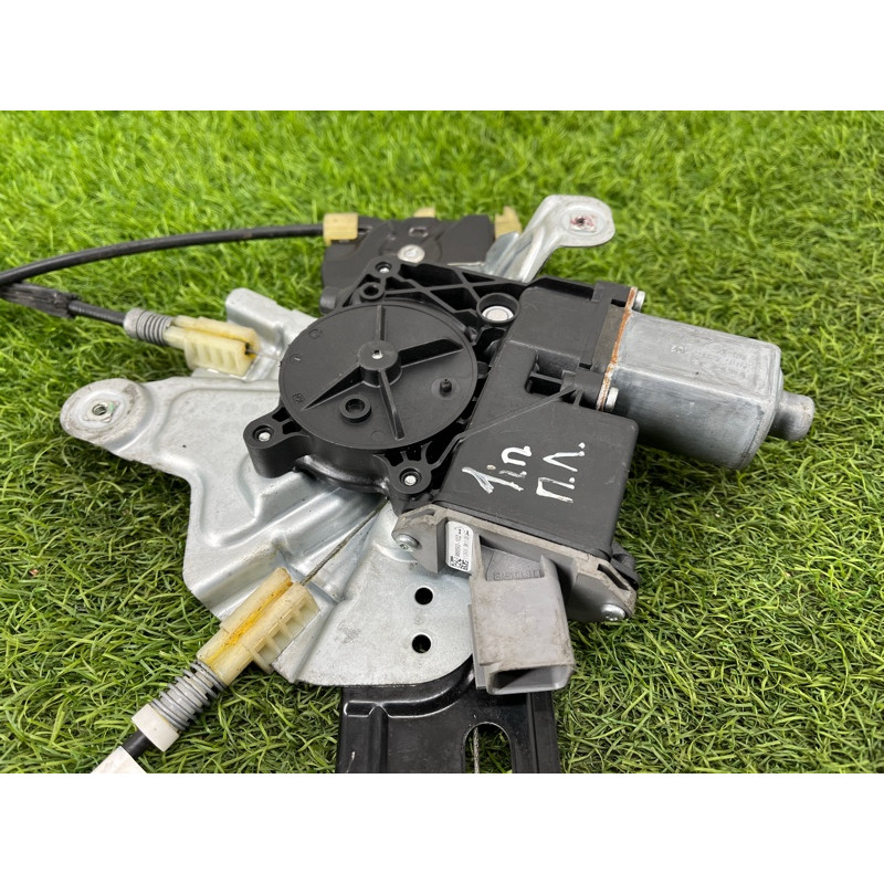 Механизм стеклоподъемника с мотором (кузов и элементы) Opel Insignia A 2010 2.0 DTH 965872102