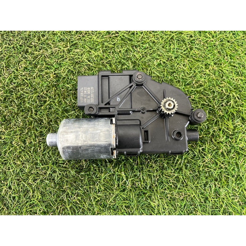 Мотор люка (электрика) AUDI Q7 4L 2011 3.0 CATA 4L0959591A