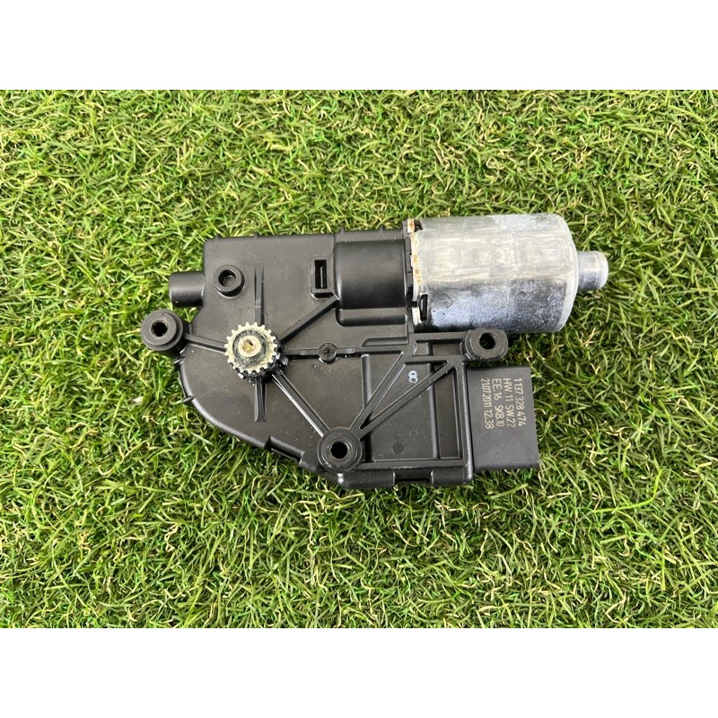 Мотор люка (электрика) AUDI Q7 4L 2011 3.0 CATA 4L0959591A