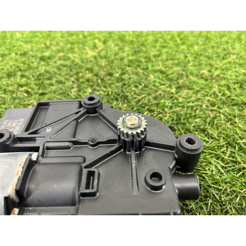 Мотор люка (электрика) AUDI Q7 4L 2011 3.0 CATA 4L0959591A