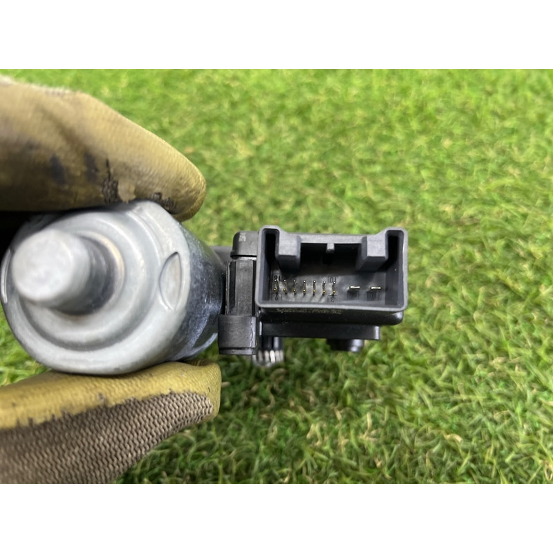 Мотор люка (электрика) AUDI Q7 4L 2011 3.0 CATA 4L0959591A