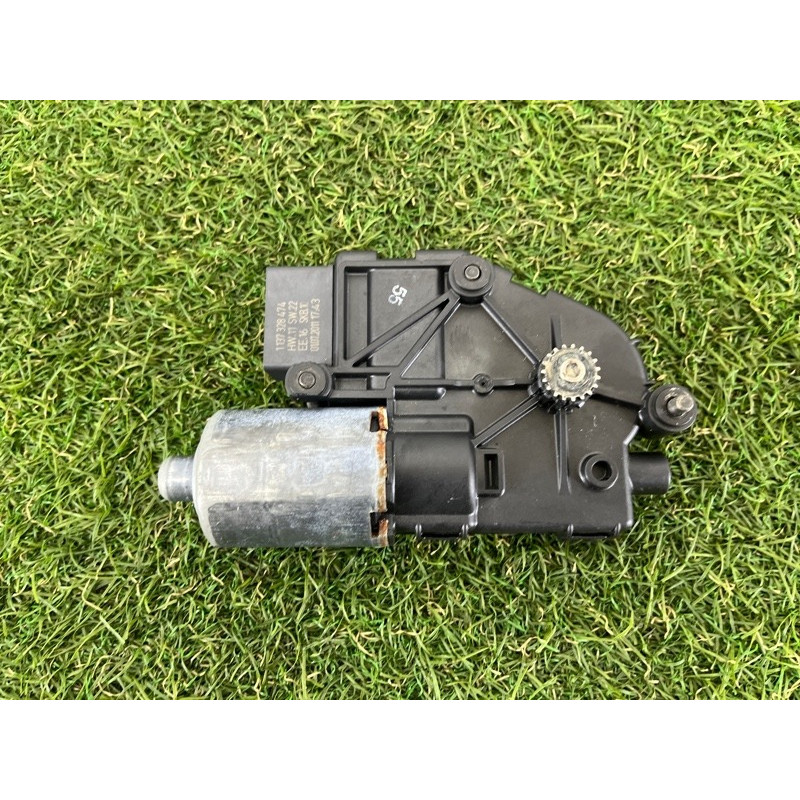 Мотор люка (электрика) AUDI Q7 4L 2011 3.0 CATA 4L0959591A