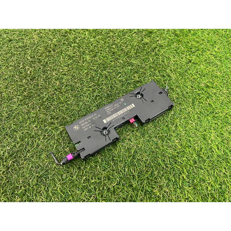 Усилитель антенны (электрика) BMW X5 E70 2009 4.8 N62N 65209193849