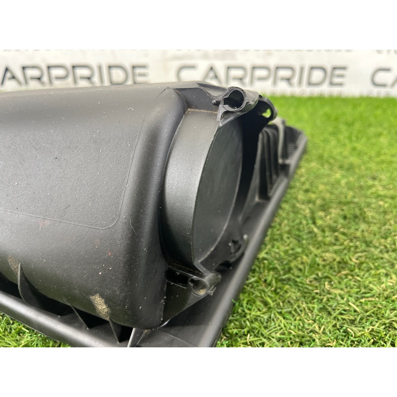 Кришка корпусу повітряного фільтра (подача палива) AUDI Q7 4L 2011 3.0 CATA 7L6129607AJ