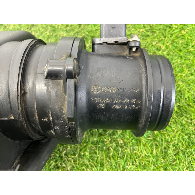 Кришка корпусу повітряного фільтра (подача палива) AUDI Q7 4L 2011 3.0 CATA 7L6129607AJ