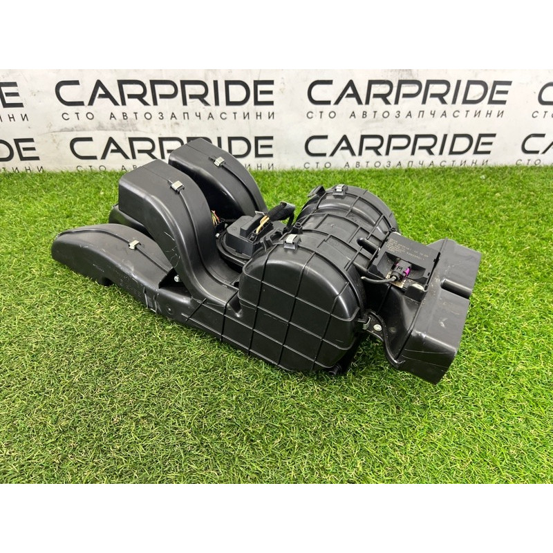 Корпус печки (отопление и кондиционирование) BMW X5 E70 2009 4.8 N62N 64116977947