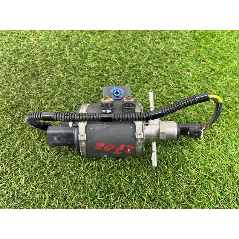 Топливный насос (топливная система) AUDI Q7 4L 2011 3.0 CATA 4L0131899J