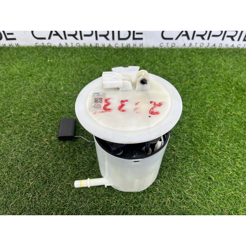 Топливный насос (топливная система) Jeep Grand Cherokee WK2 2017 68304617AA