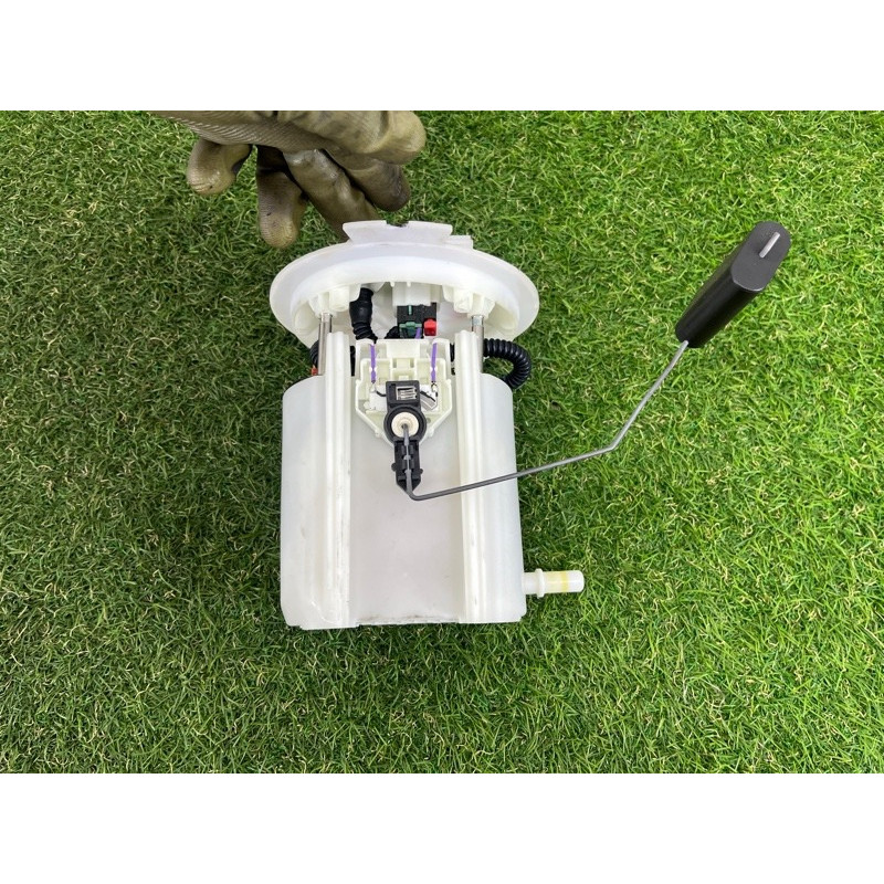 Топливный насос (топливная система) Jeep Grand Cherokee WK2 2017 68304617AA