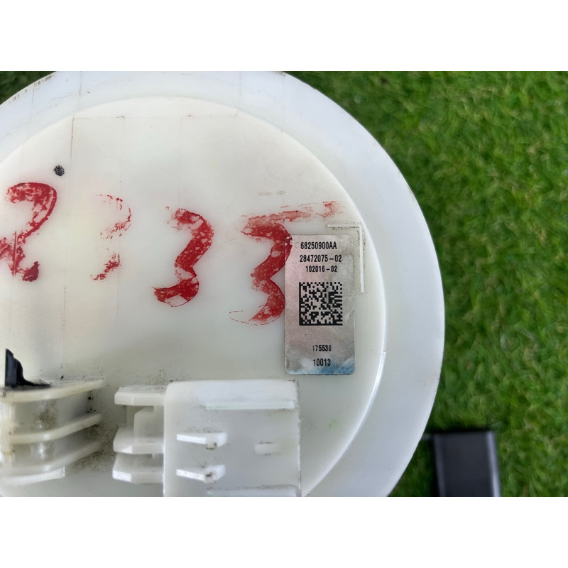 Топливный насос (топливная система) Jeep Grand Cherokee WK2 2017 68304617AA