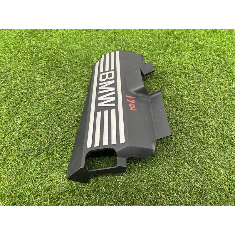 Декоративная крышка двигателя (двигатель и элементы) BMW X5 E70 2009 4.8 N62N 11127548851