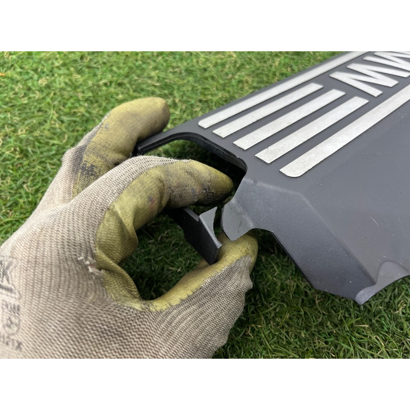 Декоративная крышка двигателя (двигатель и элементы) BMW X5 E70 2009 4.8 N62N 11127548851