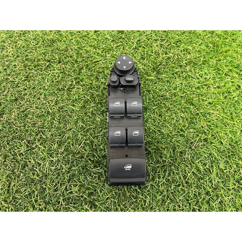 Блок кнопок склопідйомників (електрика / кнопки) BMW 3-series E93 2008 3.0 N54 61319217365