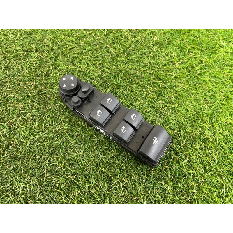 Блок кнопок склопідйомників (електрика / кнопки) BMW 3-series E93 2008 3.0 N54 61319217365