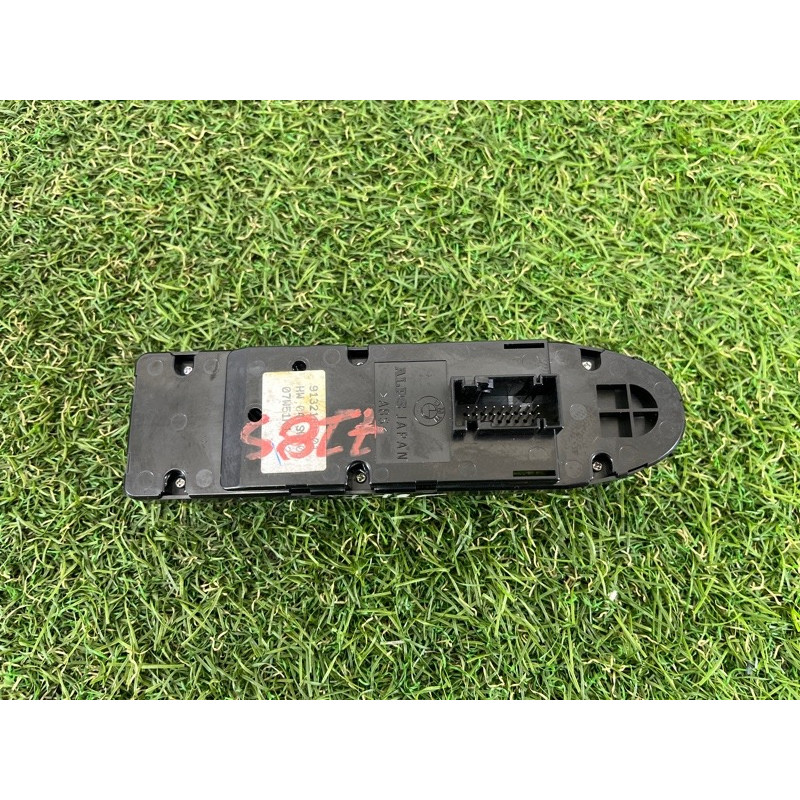 Блок кнопок склопідйомників (електрика / кнопки) BMW 3-series E93 2008 3.0 N54 61319217365