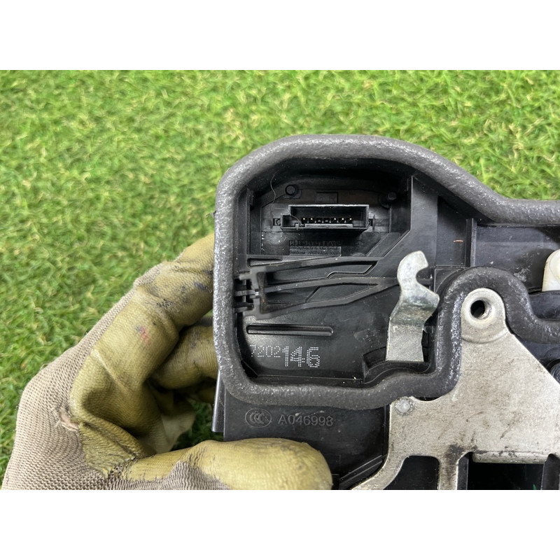 Замок дверей (кузов і елементи) BMW 3-series E93 2008 3.0 N54 51217202146