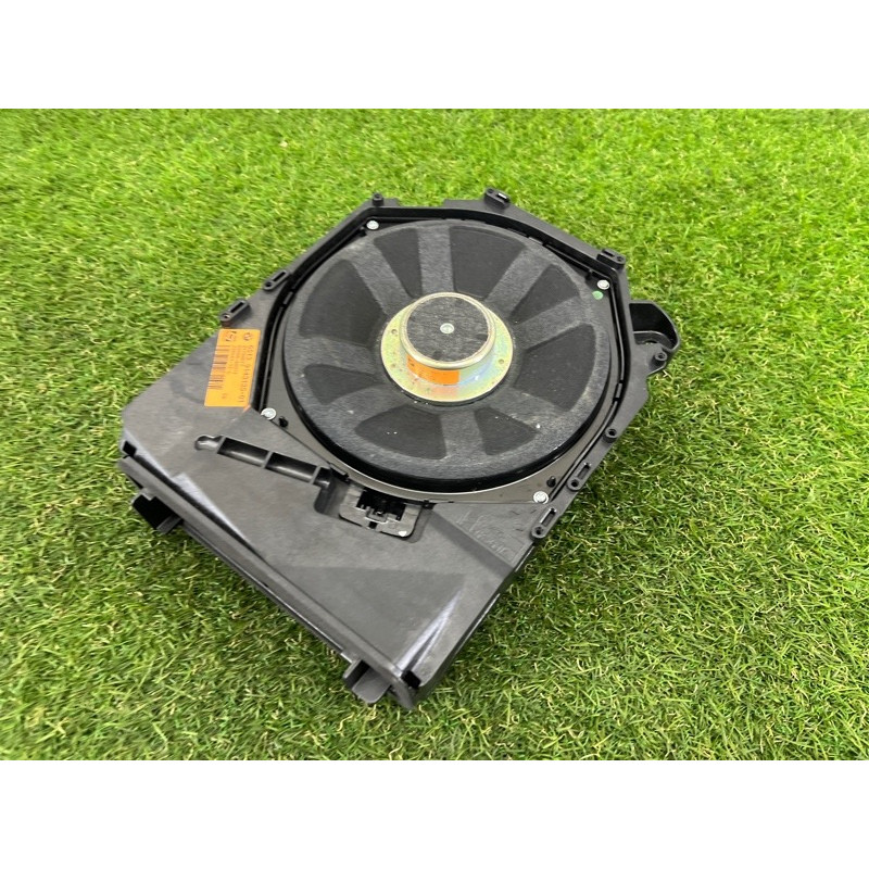 Сабвуфер (електрика) BMW 3-series E93 2008 3.0 N54 65139143135