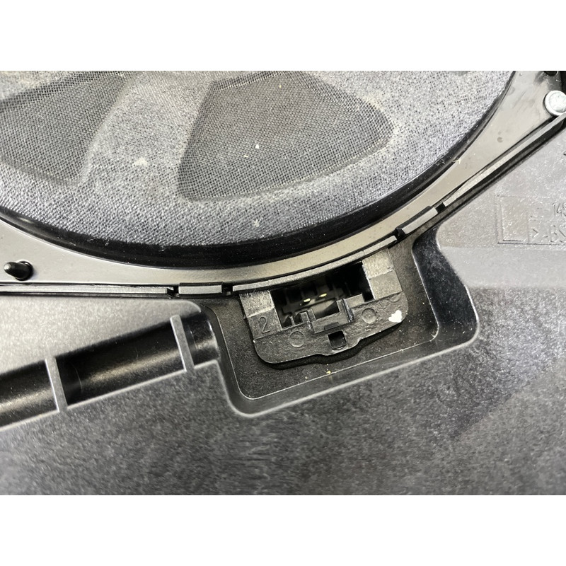 Сабвуфер (електрика) BMW 3-series E93 2008 3.0 N54 65139143135