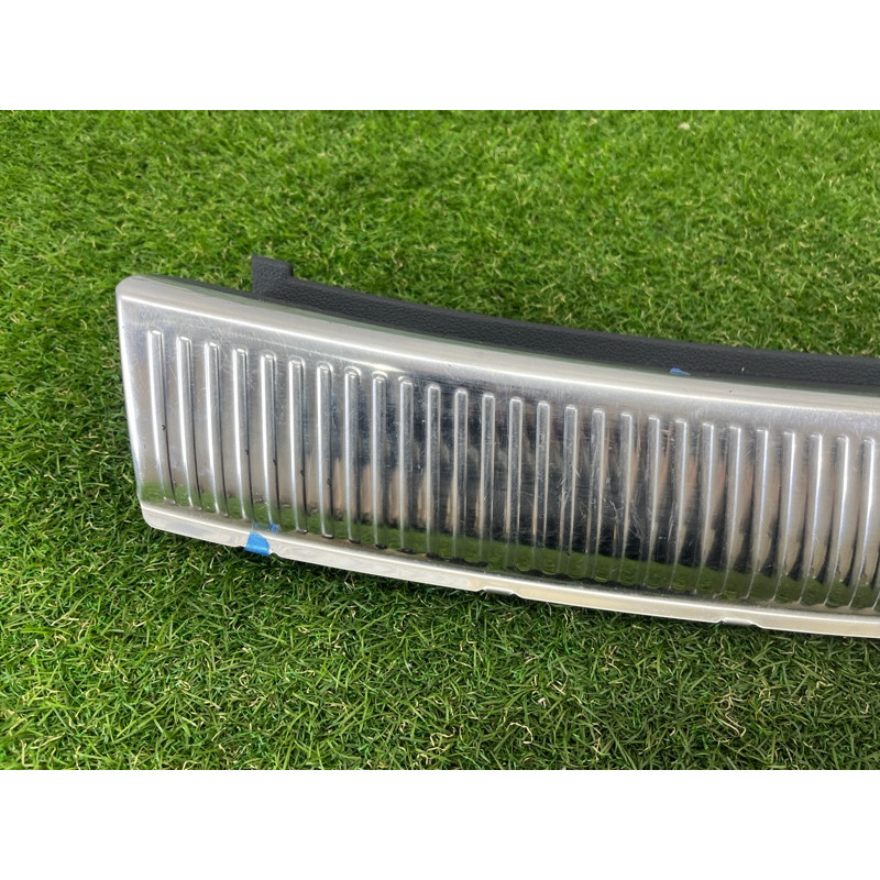 Накладка замка крышки багажника (салон) AUDI SQ5 FY 2018 3.0 CWGD 80A864483E4PK