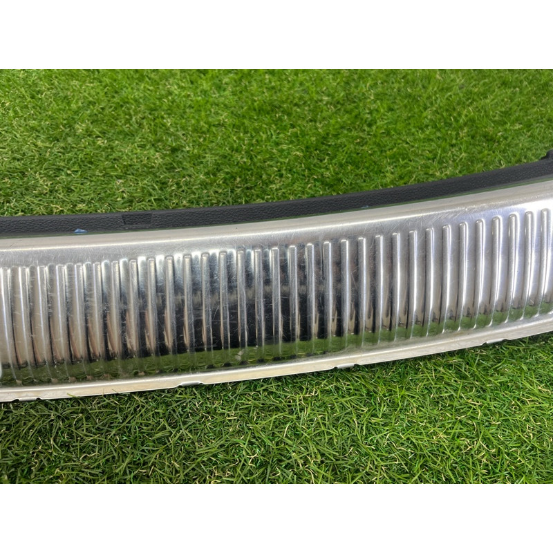 Накладка замка крышки багажника (салон) AUDI SQ5 FY 2018 3.0 CWGD 80A864483E4PK