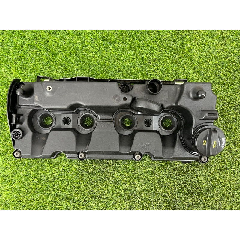 Крышка клапанов (двигатель и элементы) Volkswagen Passat B8 2016 2.0 tdi 03L103469S