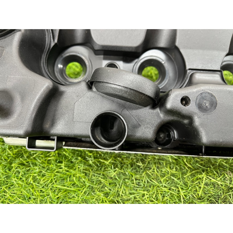 Крышка клапанов (двигатель и элементы) Volkswagen Passat B8 2016 2.0 tdi 03L103469S