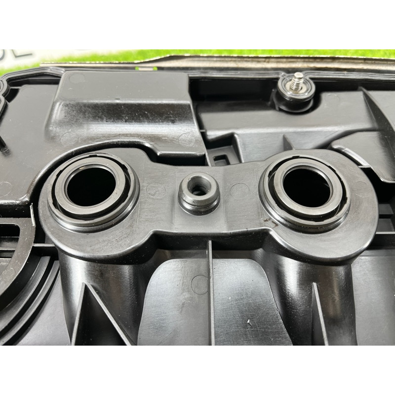 Крышка клапанов (двигатель и элементы) Volkswagen Passat B8 2016 2.0 tdi 03L103469S