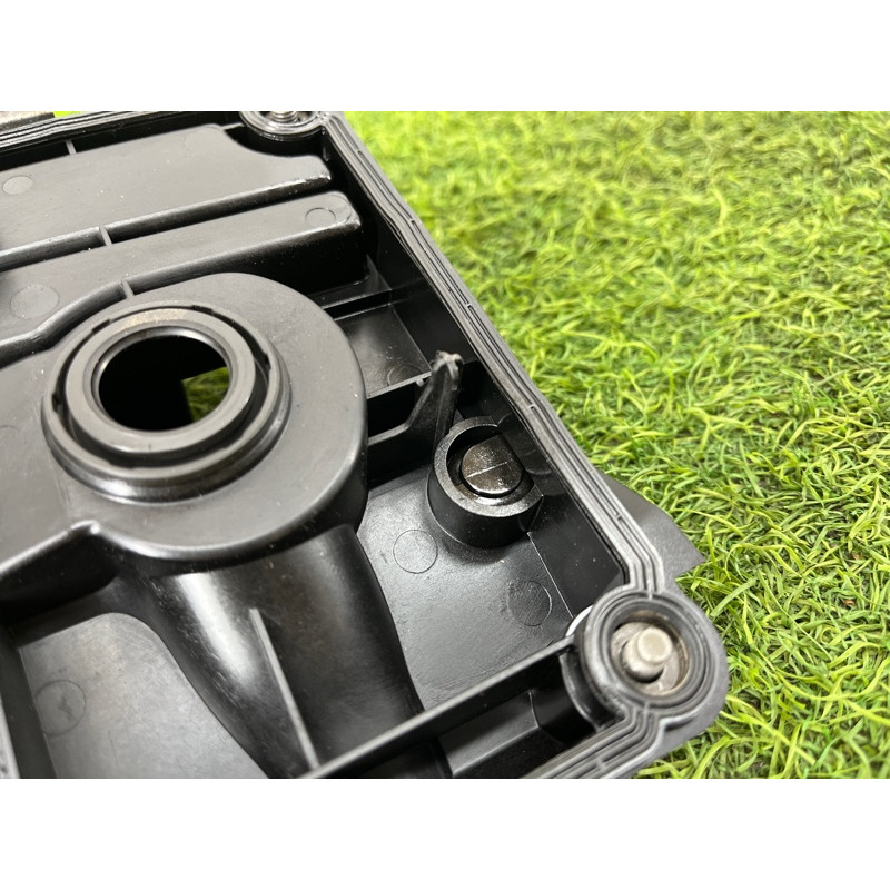 Крышка клапанов (двигатель и элементы) Volkswagen Passat B8 2016 2.0 tdi 03L103469S