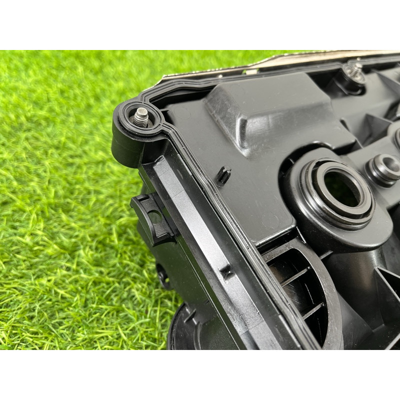 Крышка клапанов (двигатель и элементы) Volkswagen Passat B8 2016 2.0 tdi 03L103469S