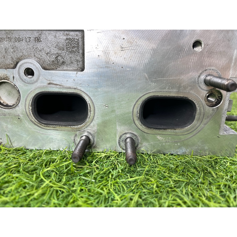 Головка блока цилиндров (двигатель и элементы) Volkswagen Passat B8 2016 2.0 tdi 04L103373E