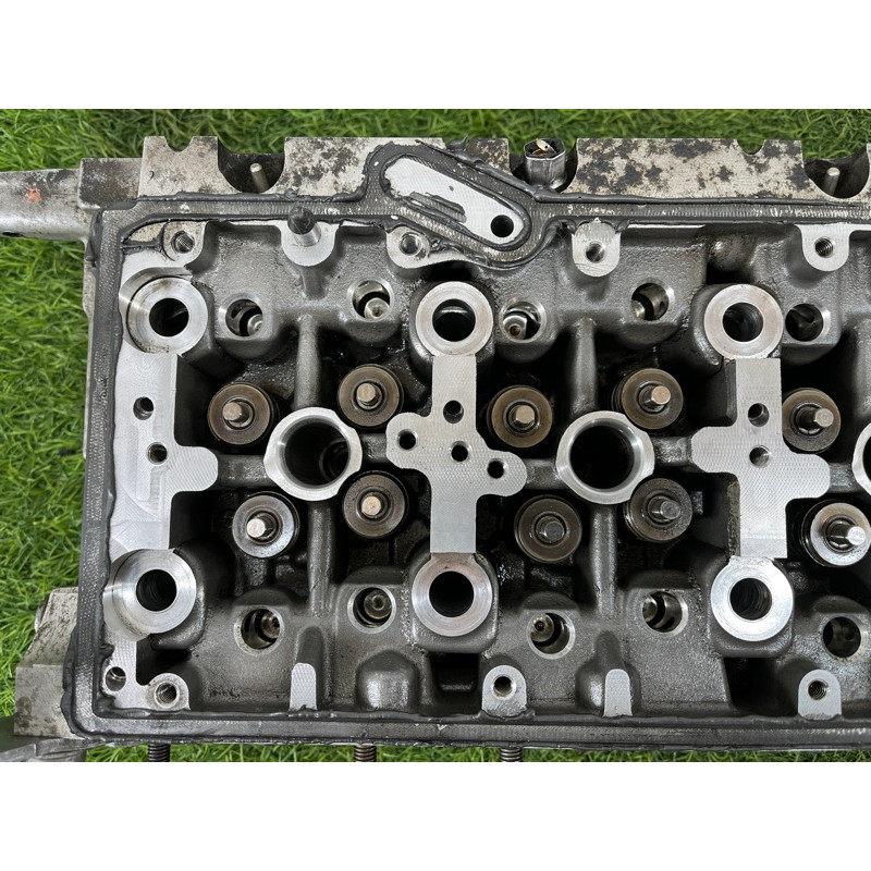 Головка блока цилиндров (двигатель и элементы) Volkswagen Passat B8 2016 2.0 tdi 04L103373E