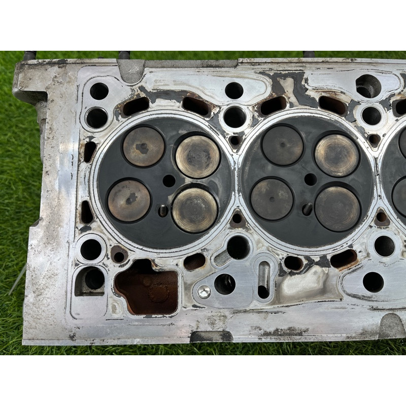 Головка блока цилиндров (двигатель и элементы) Volkswagen Passat B8 2016 2.0 tdi 04L103373E