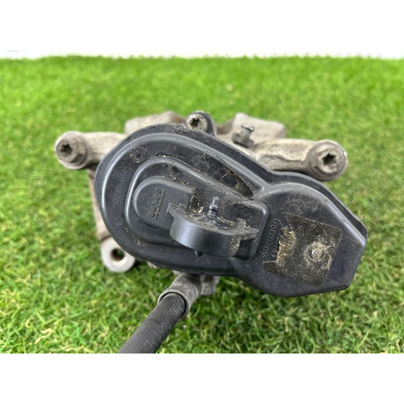 Суппорт тормозной (тормозная система) AUDI A4 B9 2017 2.0 DBPA 8W0615404