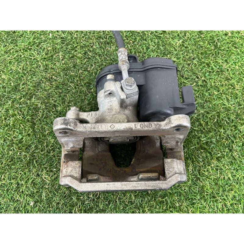 Суппорт тормозной (тормозная система) AUDI A4 B9 2017 2.0 DBPA 8W0615404