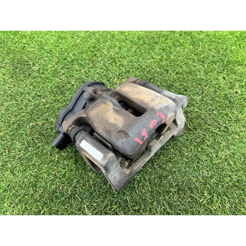 Суппорт тормозной (тормозная система) AUDI A4 B8 2012 2.0 CAEB 8K0615404B