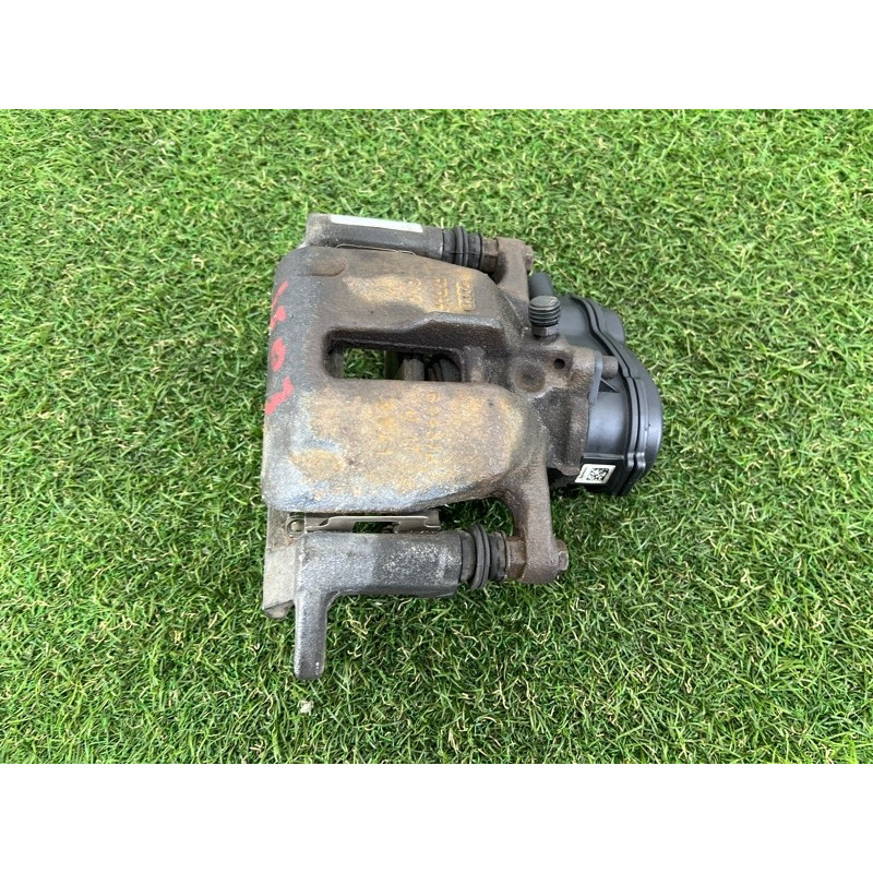 Суппорт тормозной (тормозная система) AUDI A4 B8 2012 2.0 CAEB 8K0615404B