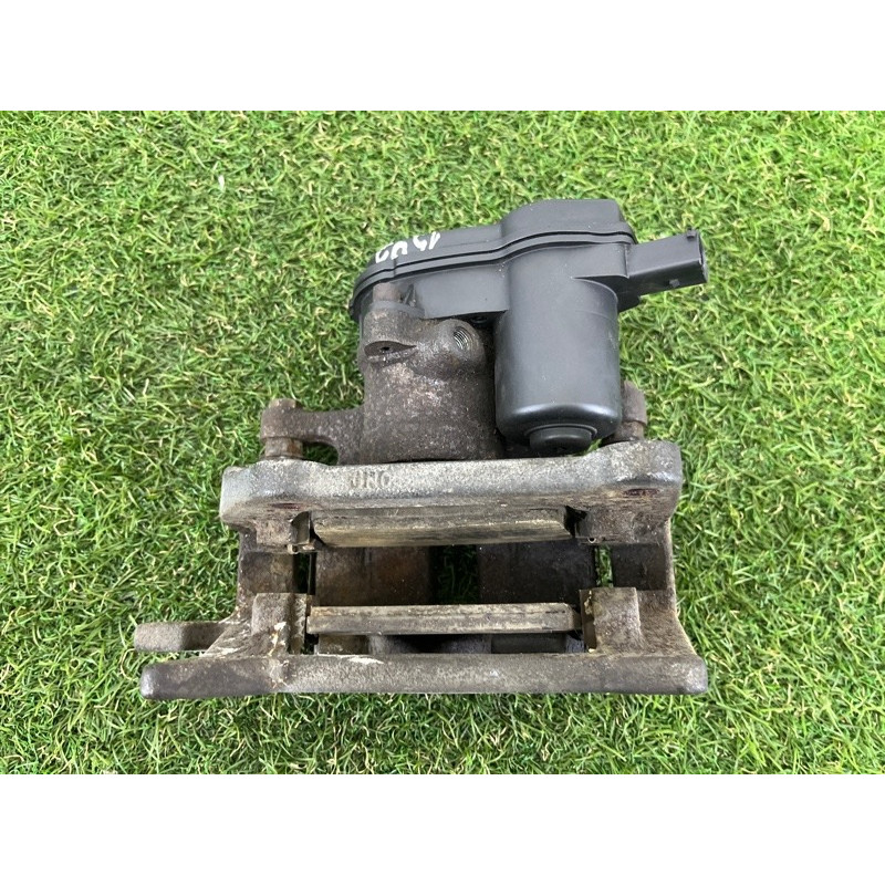 Суппорт тормозной (тормозная система) AUDI A4 B8 2012 2.0 CAEB 8K0615404B