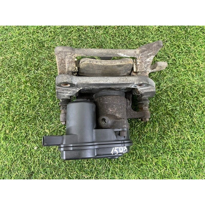 Суппорт тормозной (тормозная система) AUDI A4 B8 2012 2.0 CAEB 8K0615404B