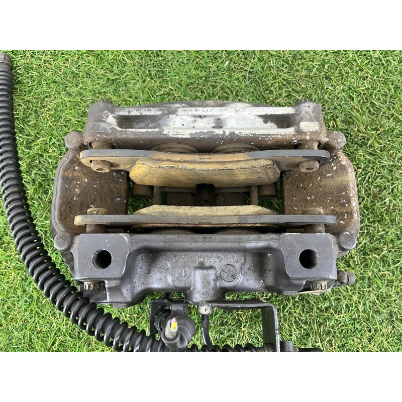 Суппорт тормозной (тормозная система) Volkswagen Touareg NF 2012 3.6 CGRA 7P6615423D