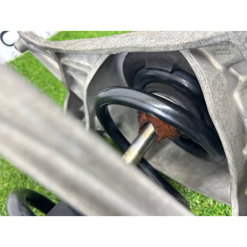 Амортизатор в сборе (подвеска) AUDI Q5 8R 2012 3.2 CALB 8R0413031F