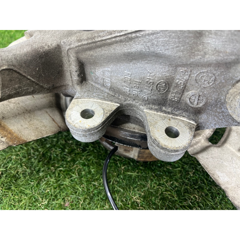 Цапфа подвески (подвеска) BMW 7-series F02 2011 4.4 N63 33326796498